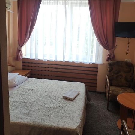 Druzhba Service Hotel Kiev Bagian luar foto